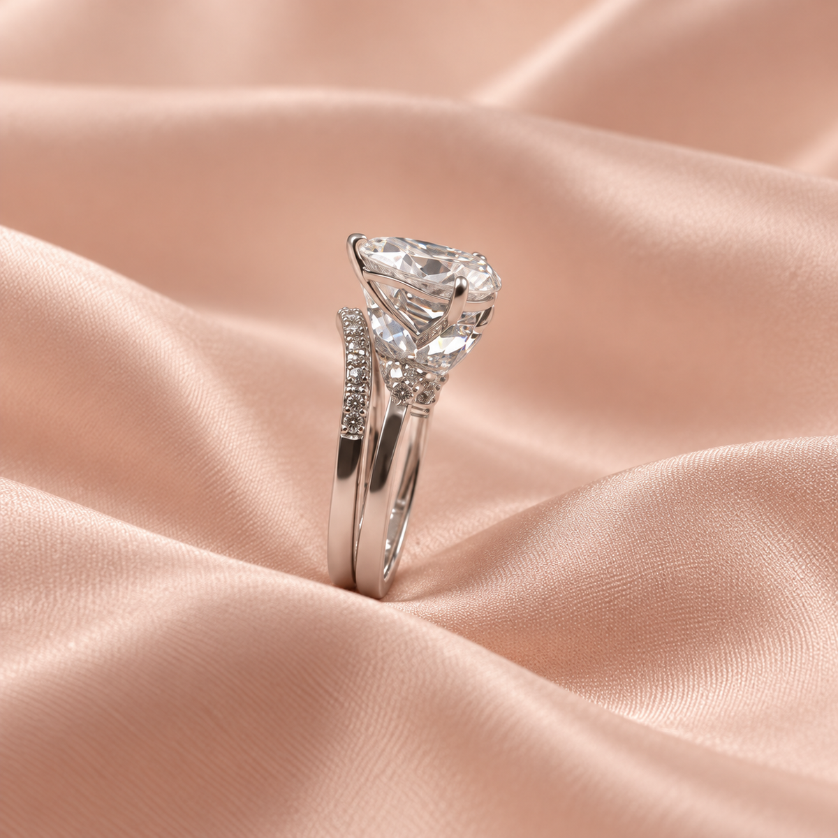 Zaina Selene pear lab grown diamond ring design, detail view 10