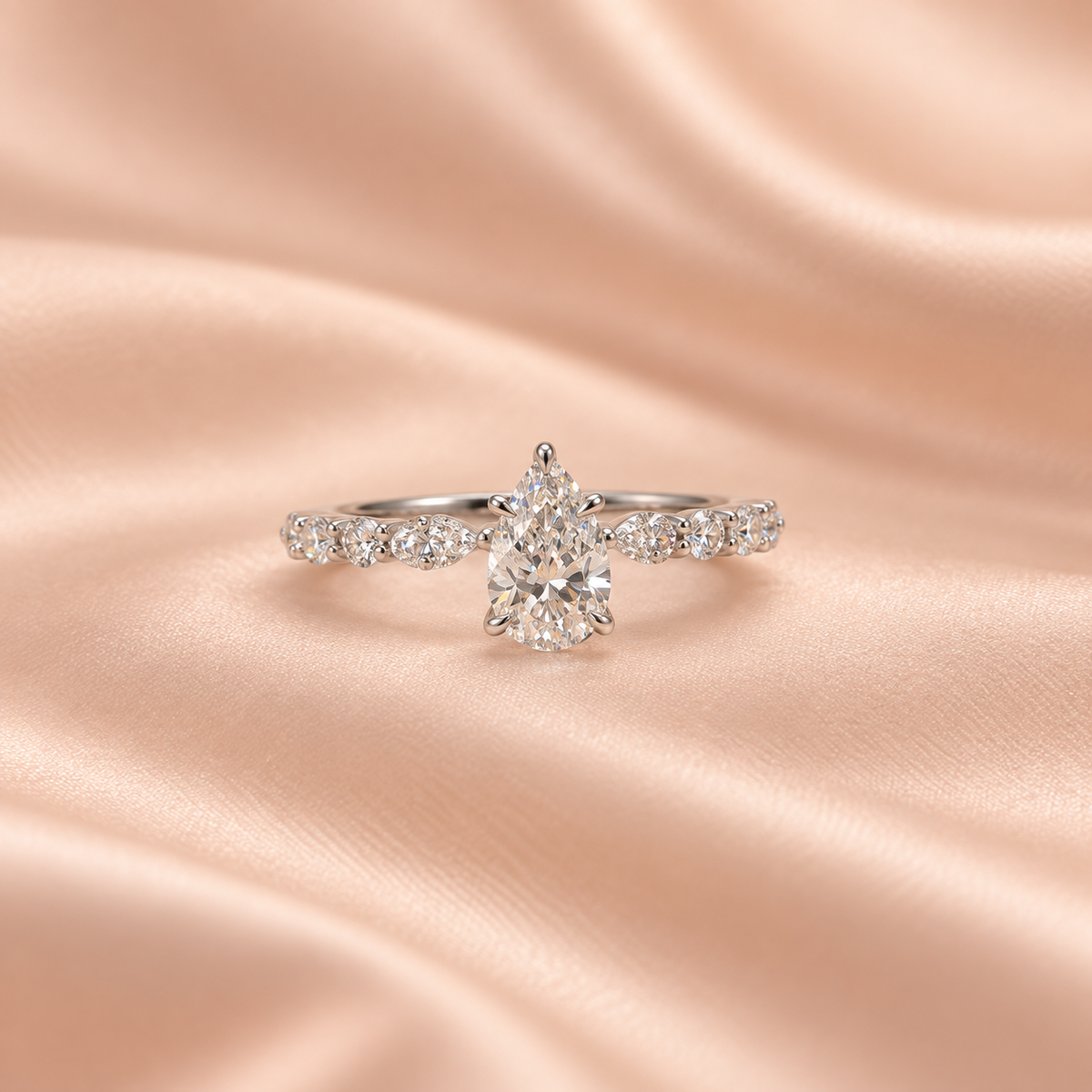 Zaina Serra lab grown diamond ring in 14k Rose Gold, detail view 7