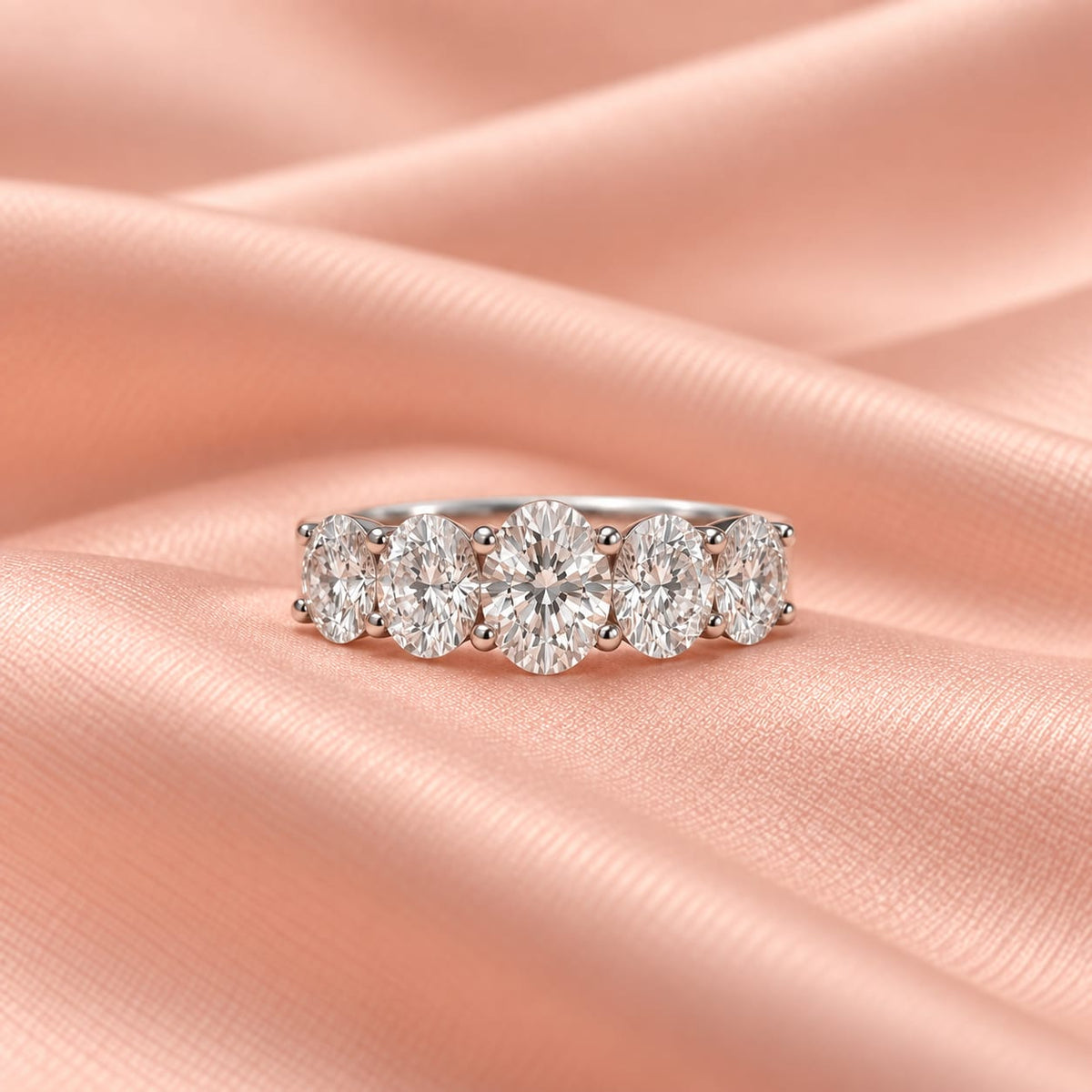 Zaina Lumière lab grown diamond ring in 14k Rose Gold, detail view 3