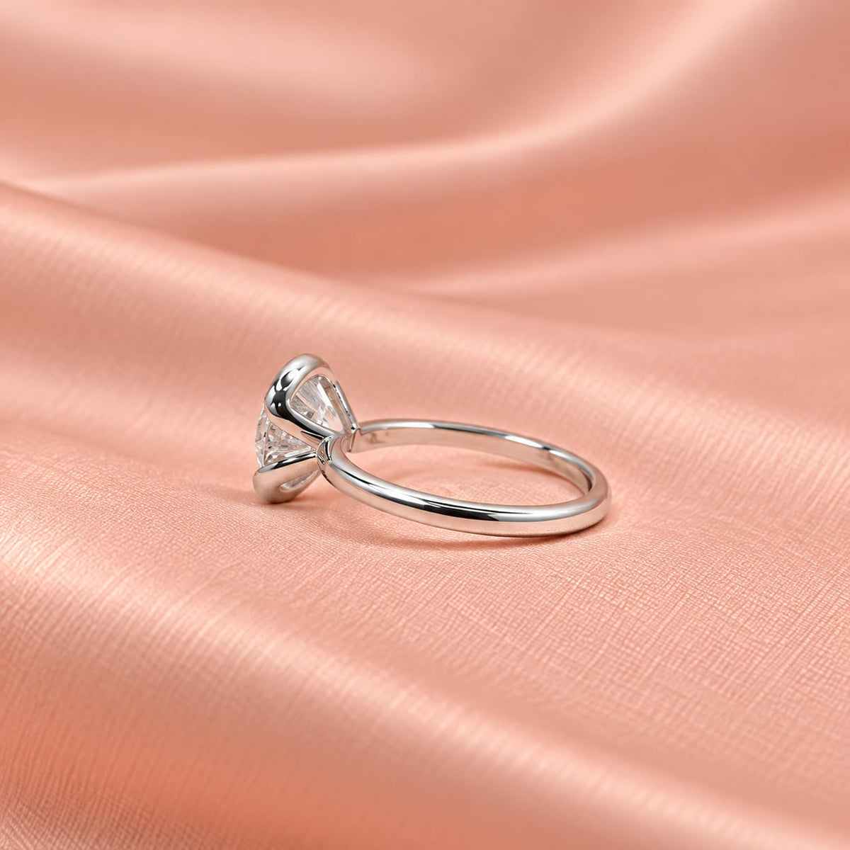 Zaina Sole lab grown diamond ring in 14k Rose Gold, detail view 2