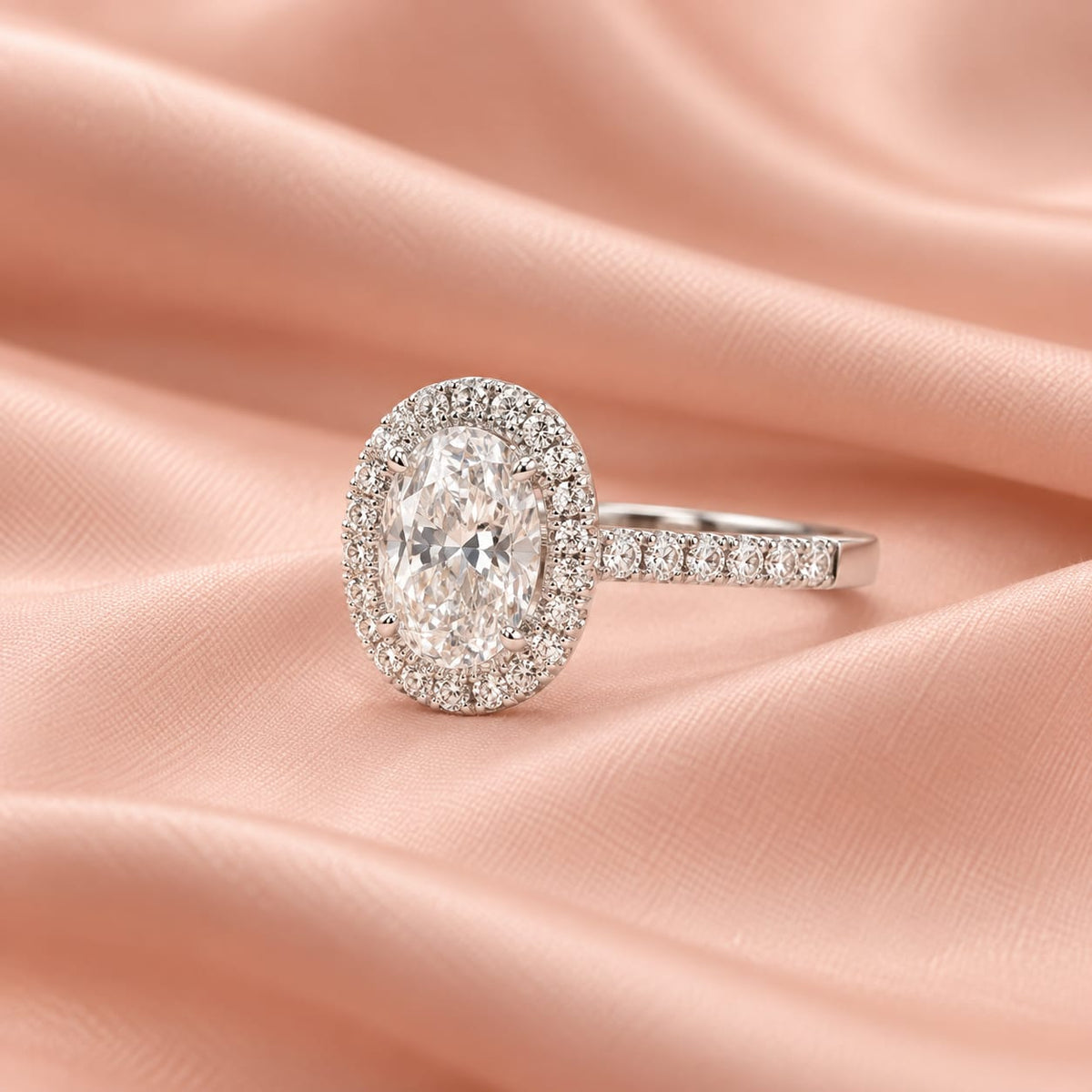 Zaina Aura elongated cushion lab grown diamond ring design, detail view 4