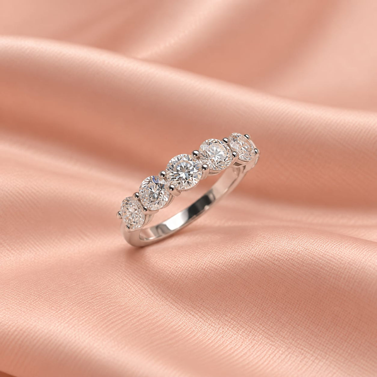 Zaina Luna lab grown diamond ring in 14k Rose Gold, detail view 4