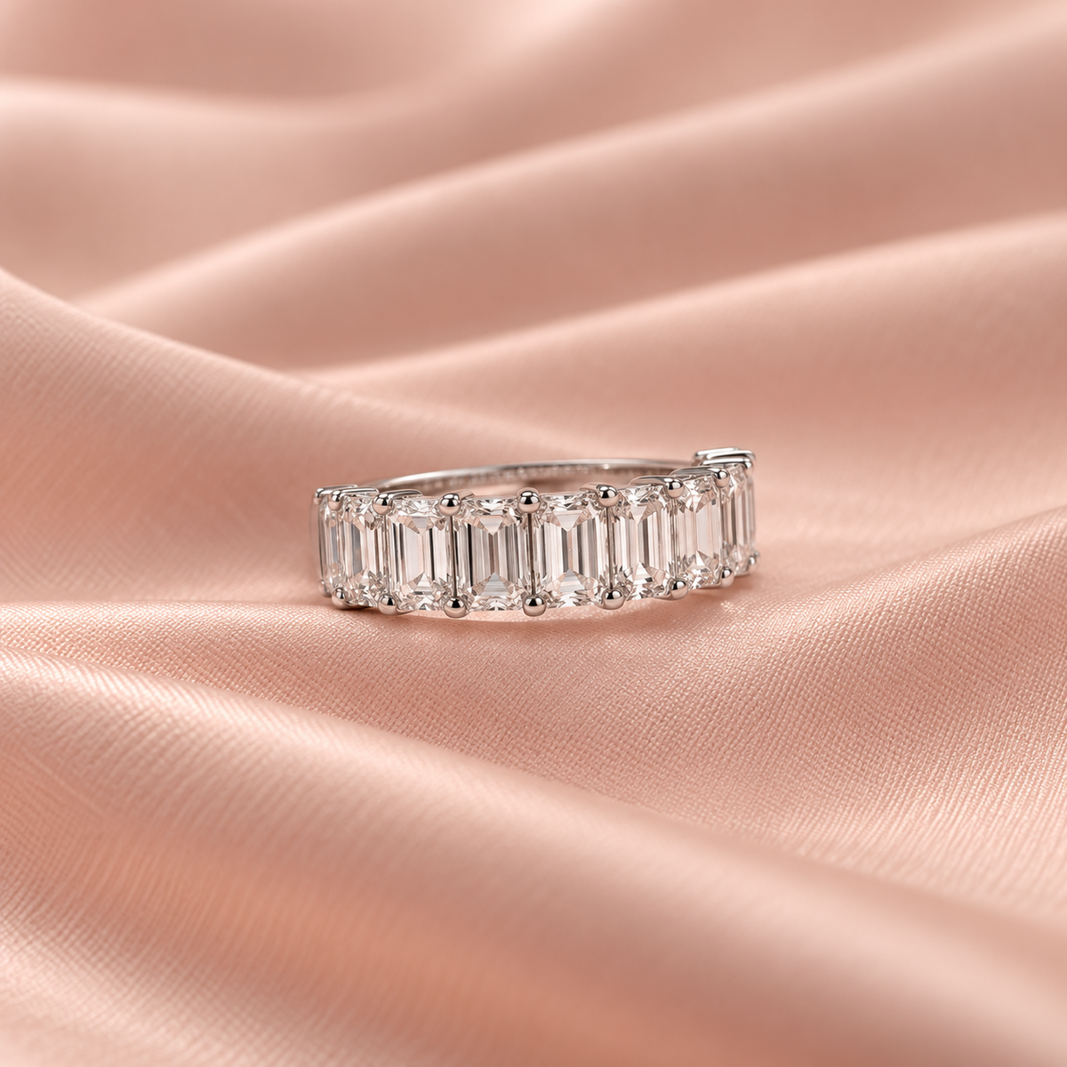 Zaina Cadence lab grown diamond ring in 14k Rose Gold, detail view 3