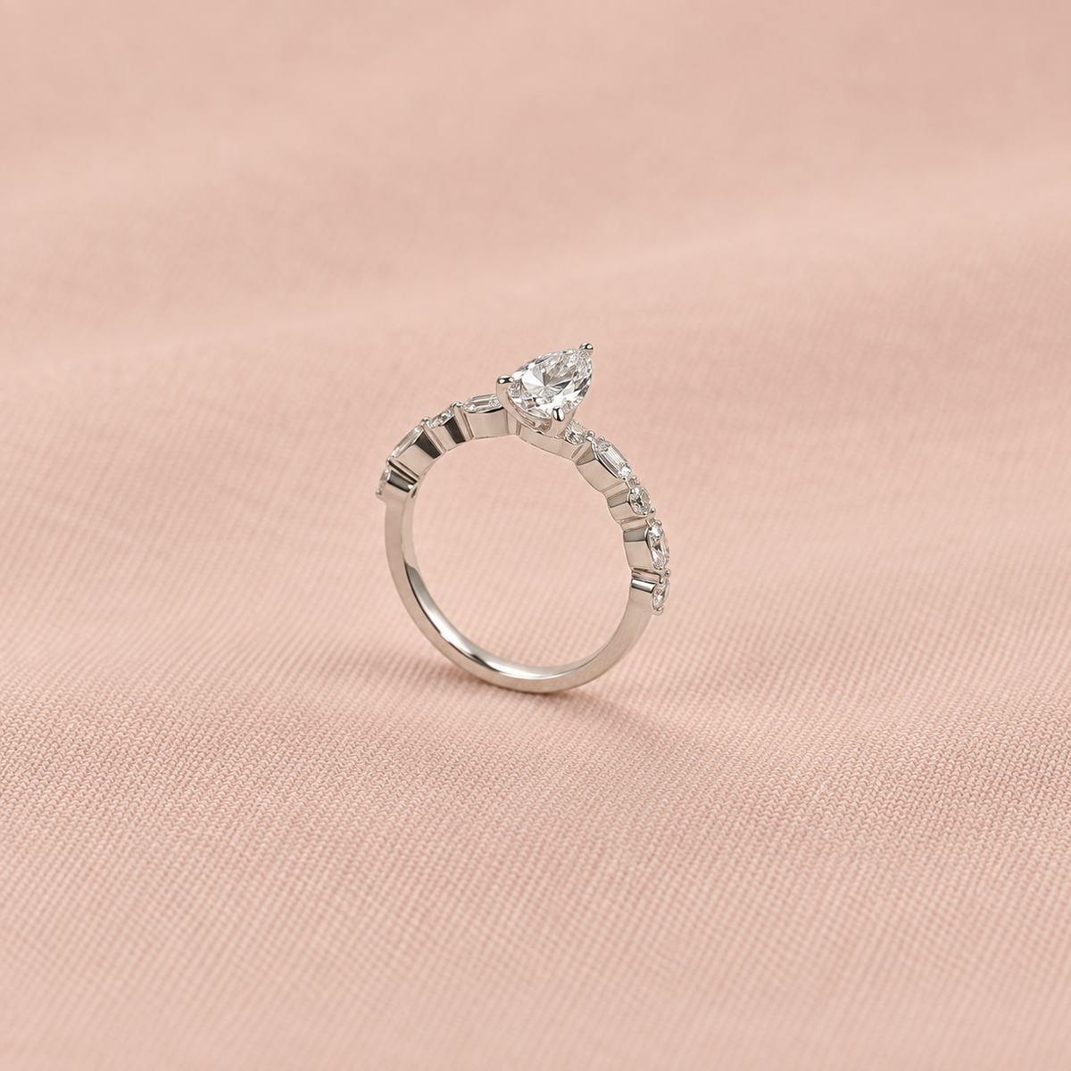 Zaina Serra lab grown diamond ring in 14k Rose Gold, detail view 4