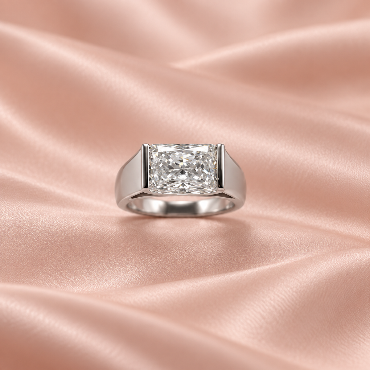 Zaina Saga lab grown diamond ring in 14k Rose Gold, detail view 2