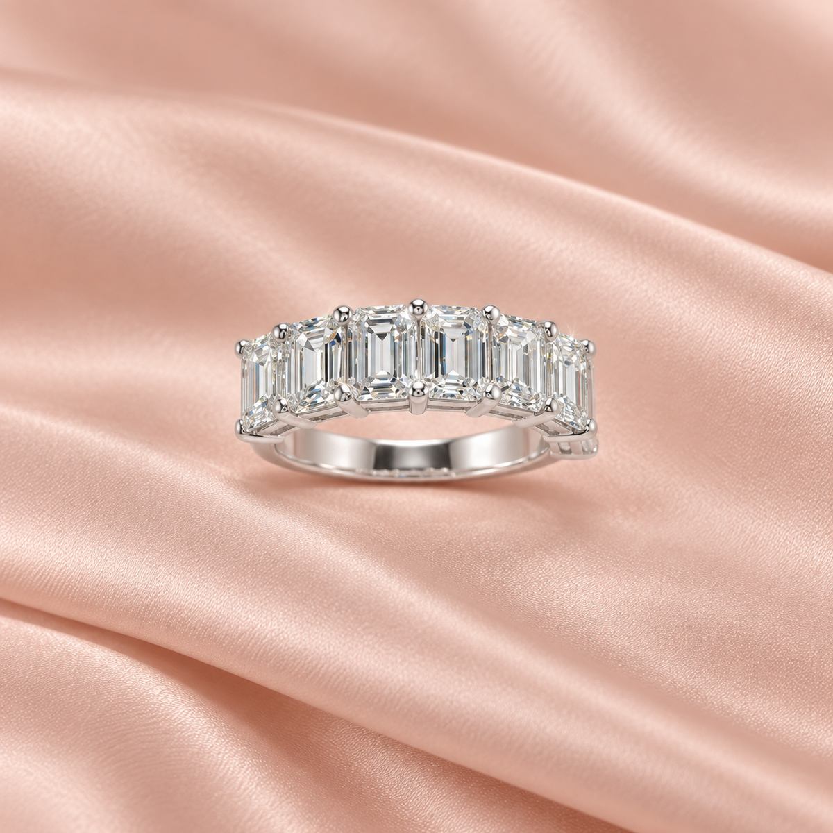 Zaina Cadence lab grown diamond ring in 14k Rose Gold, detail view 5